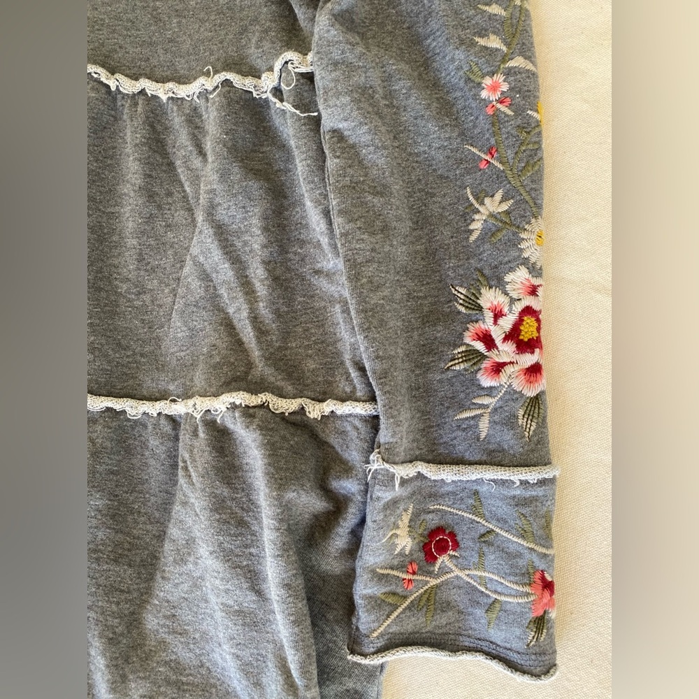 Johnny Was Acacia Tiered Embroidered Floral Gray Hooded Zip Front Jacket Small - Picture 9 of 10